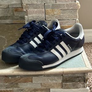 Men’s Adidas Soma navy tennis shoes/sneakers. Size 10 1/2